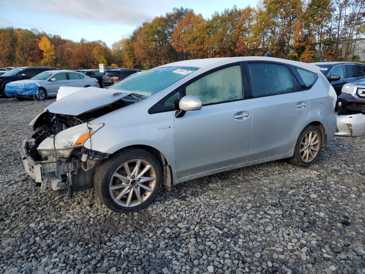 TOYOTA PRIUS V 2014