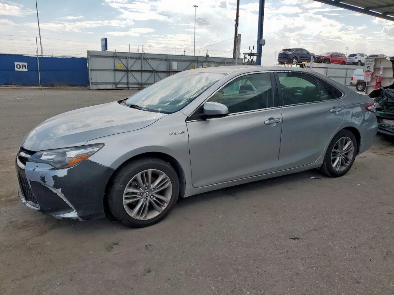 TOYOTA CAMRY HYBR 2015