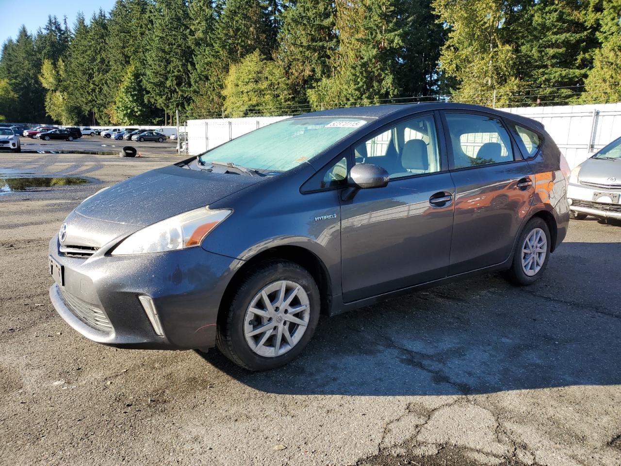 TOYOTA PRIUS V 2013
