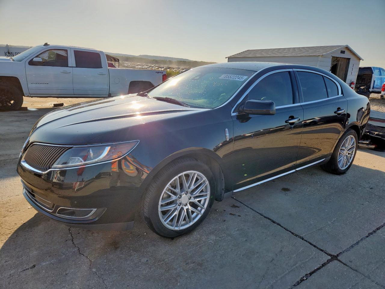LINCOLN MKS 2015