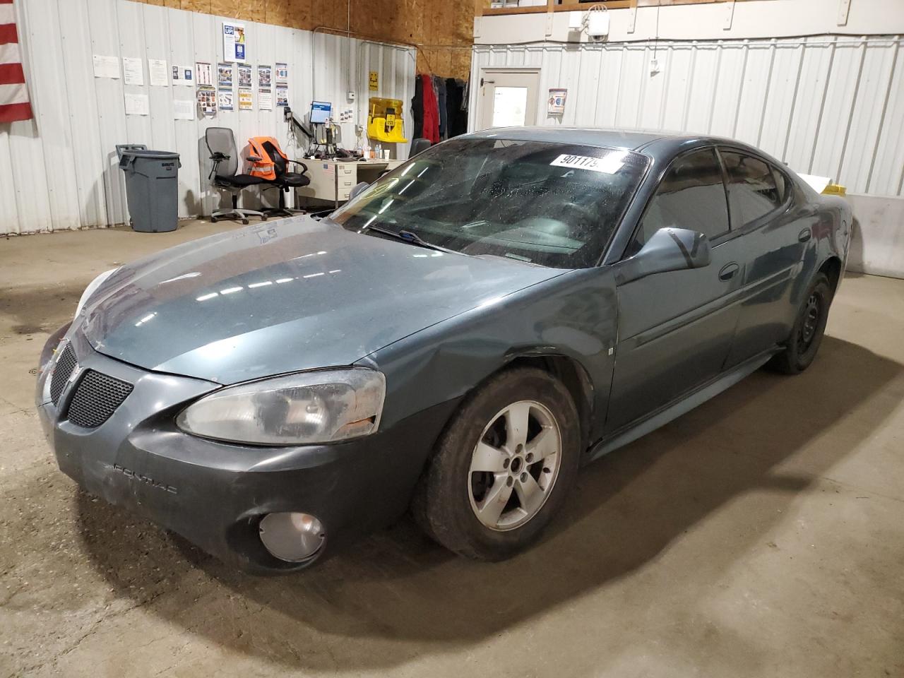 PONTIAC GRAND PRIX 2006