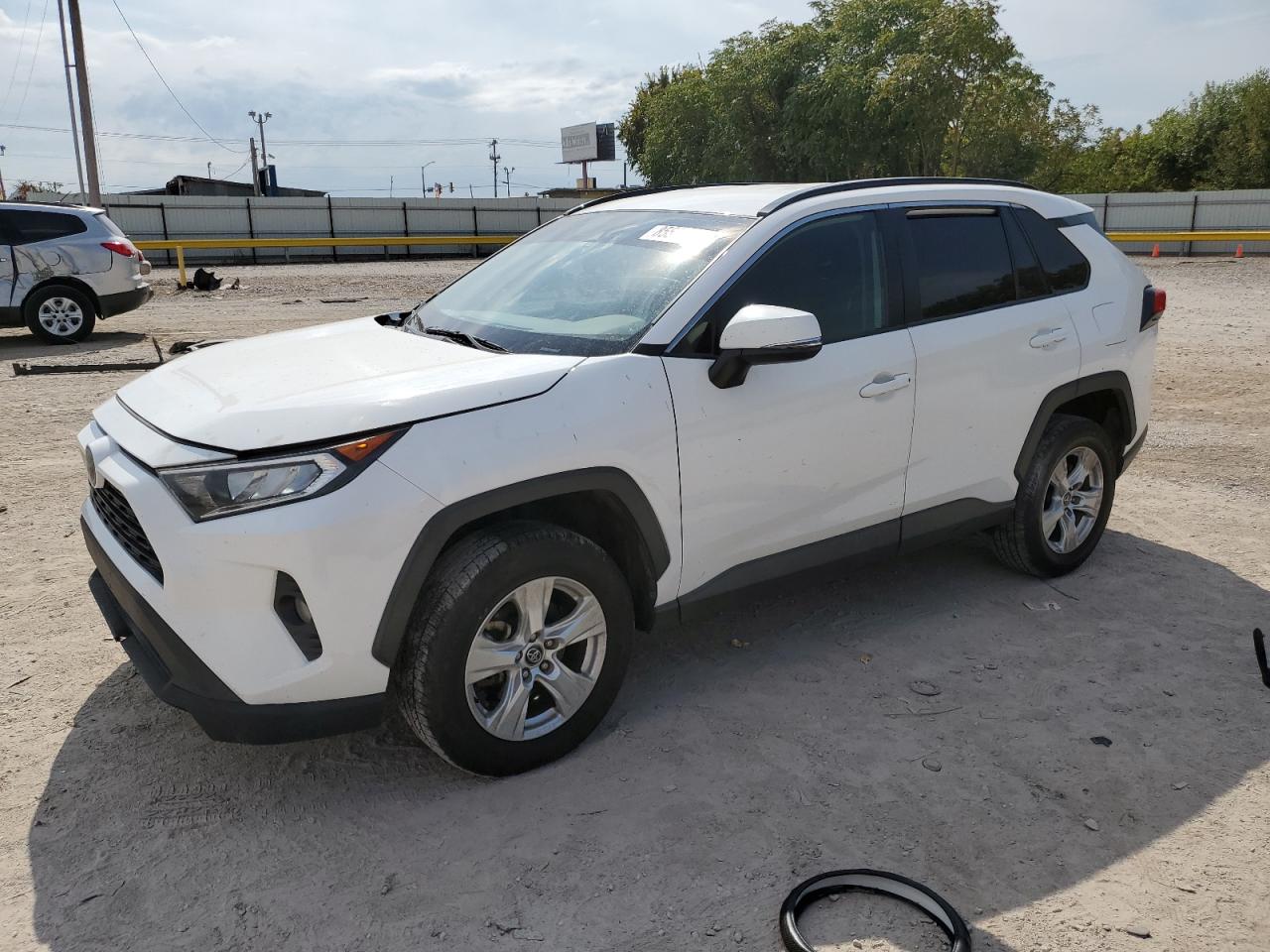 TOYOTA RAV4 XLE 2020