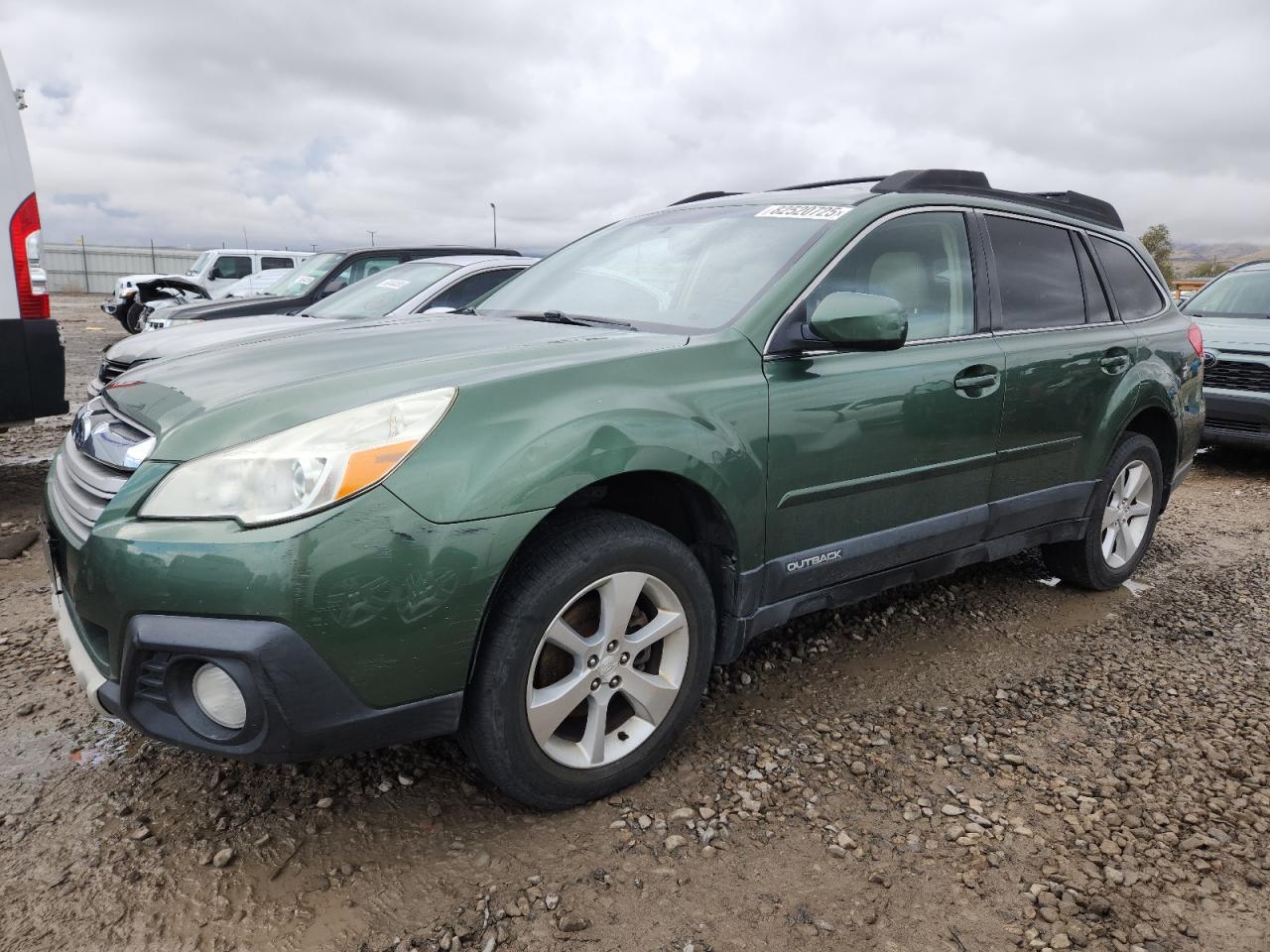 SUBARU OUTBACK 2. 2013