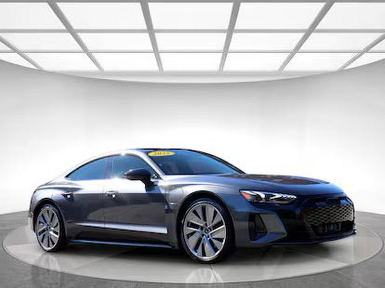 AUDI E-TRON GT 2022