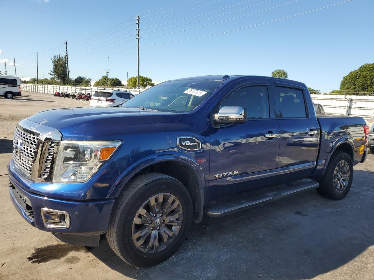 NISSAN TITAN 2017