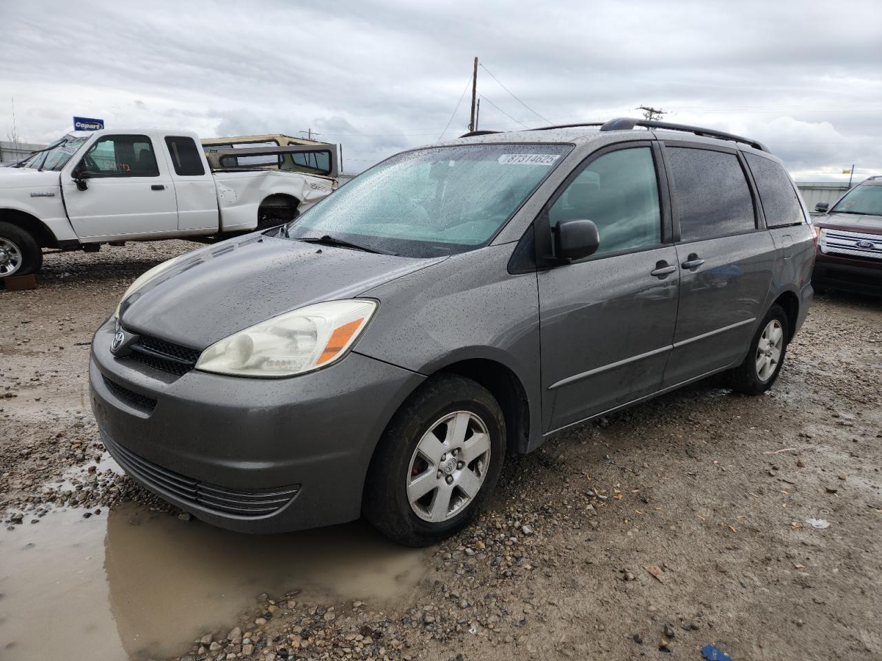 TOYOTA SIENNA CE 2005