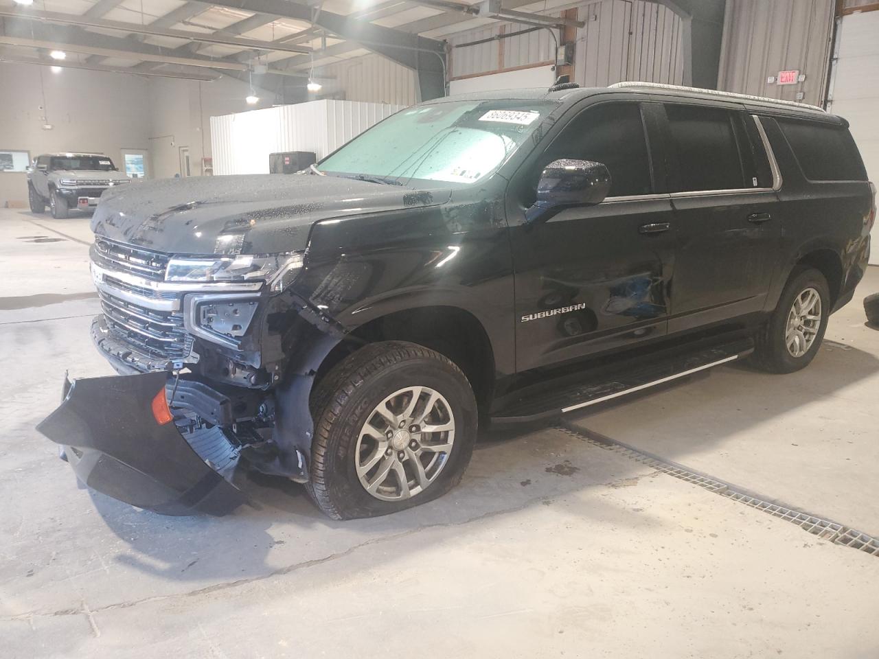 CHEVROLET SUBURBAN 2023