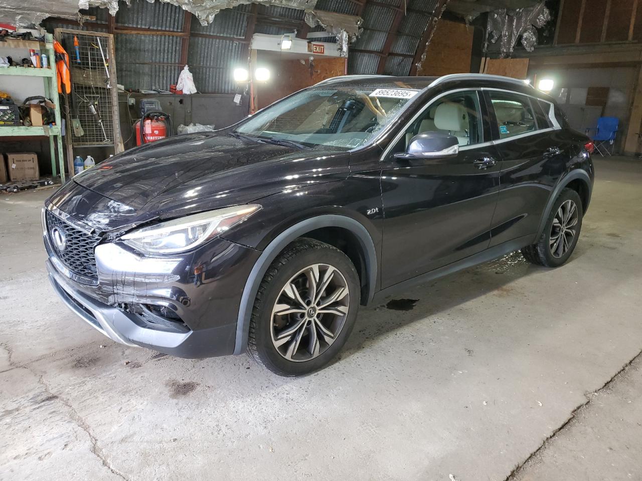INFINITI QX30 BASE 2017