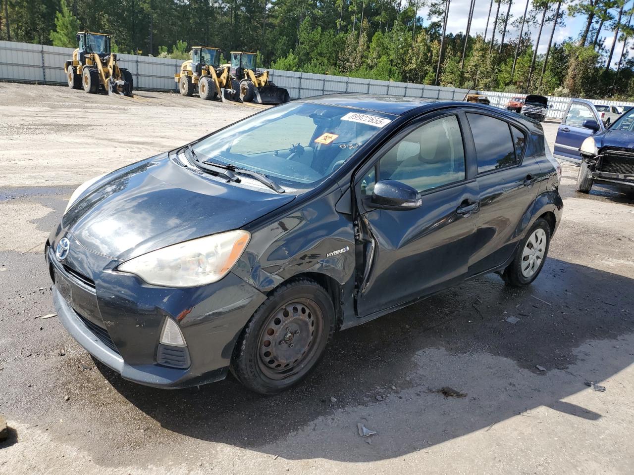 TOYOTA PRIUS C 2013