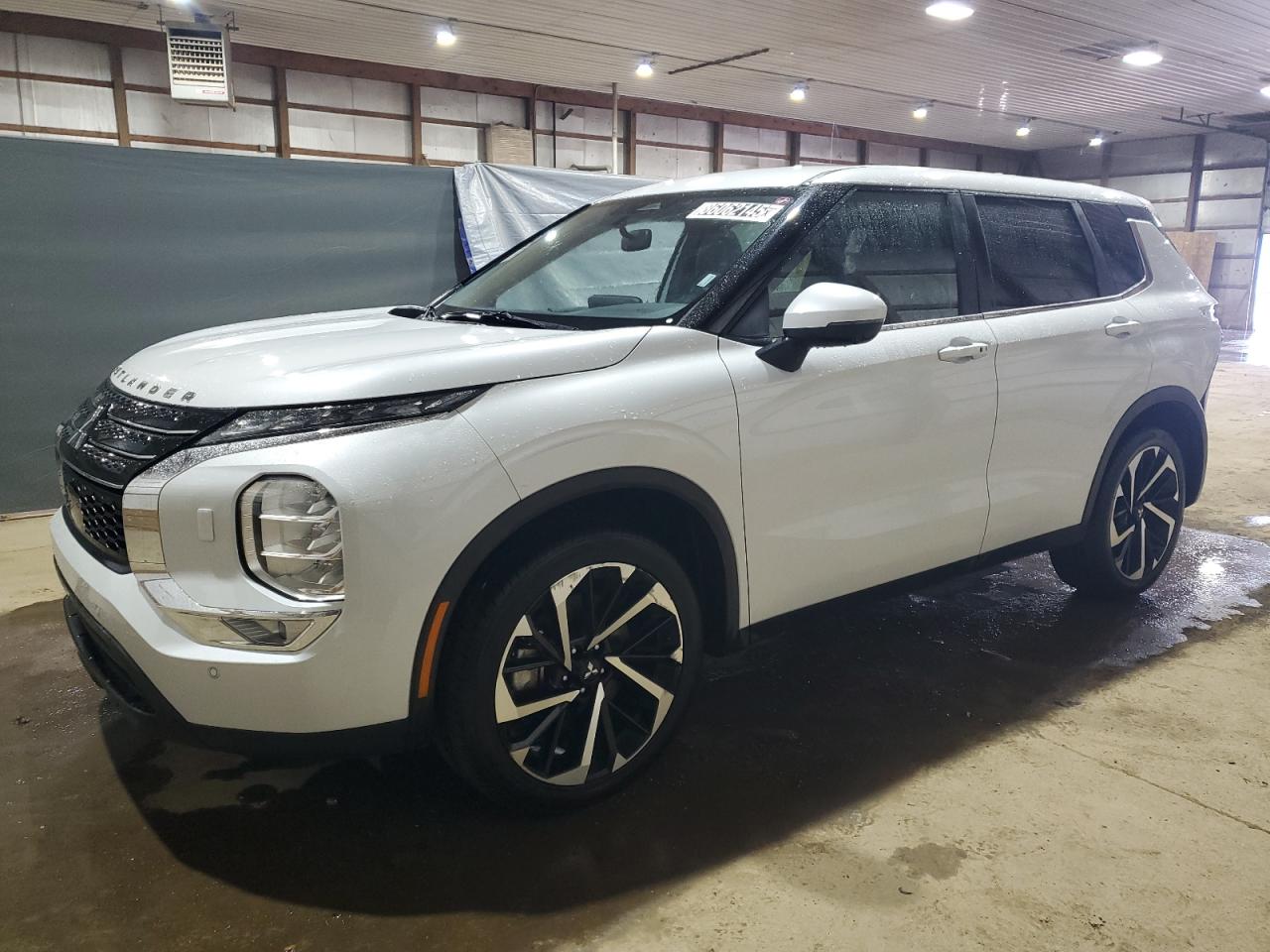 MITSUBISHI OUTLANDER 2024