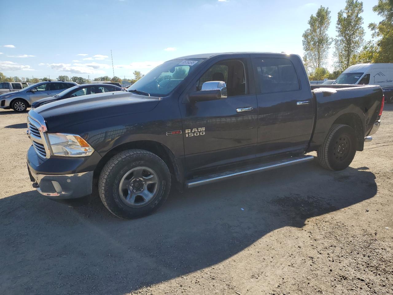 RAM 1500 SLT 2015