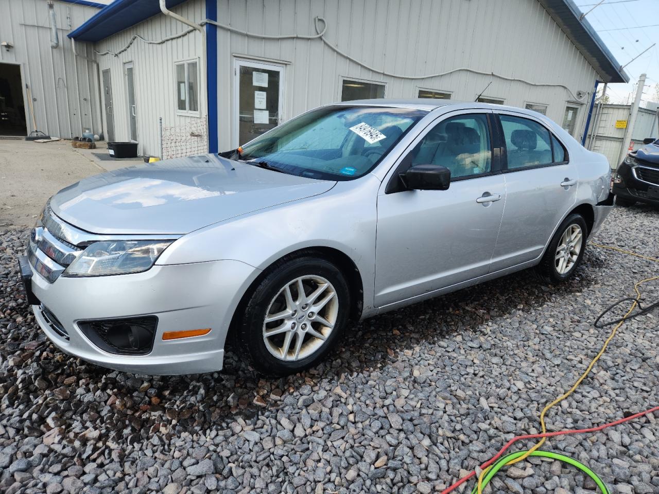 FORD FUSION S 2012