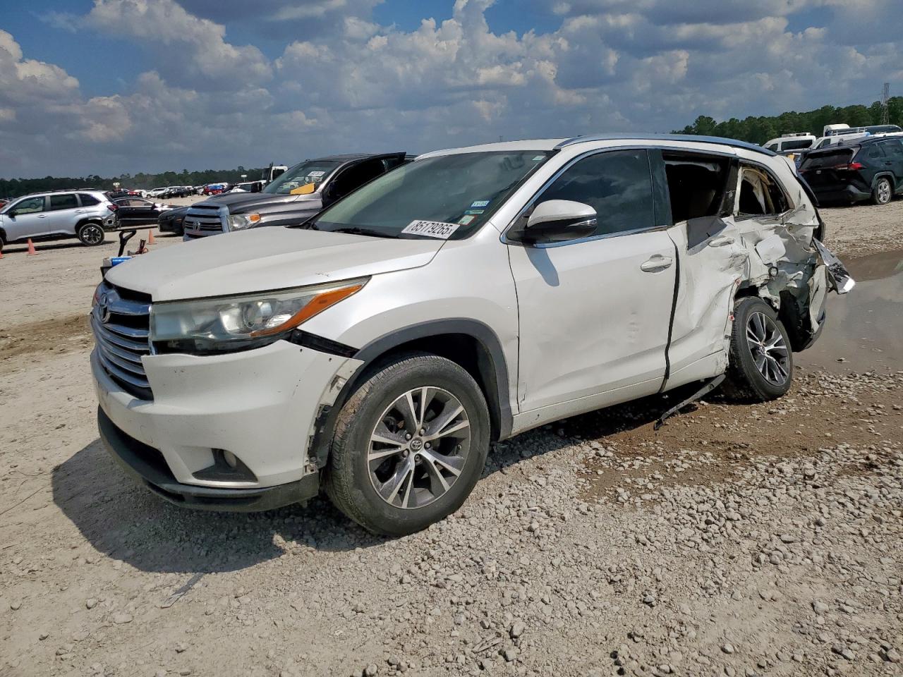 TOYOTA HIGHLANDER 2016