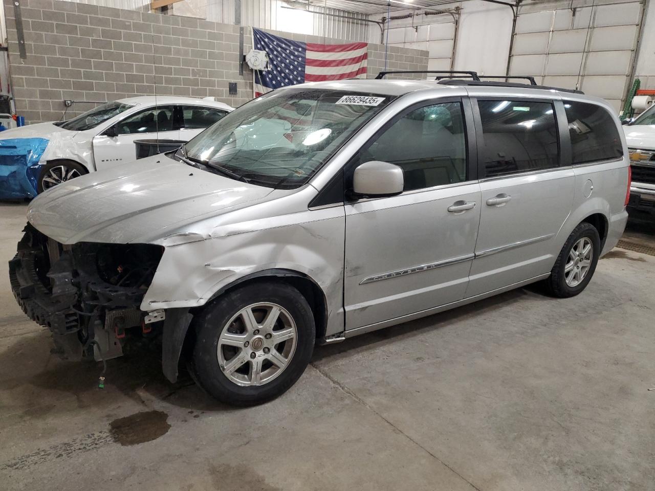 CHRYSLER TOWN & COUNTRY 2012