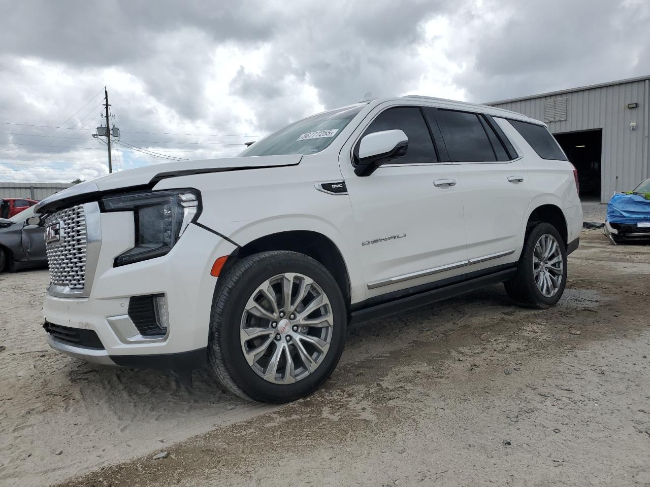 GMC YUKON DENA 2021