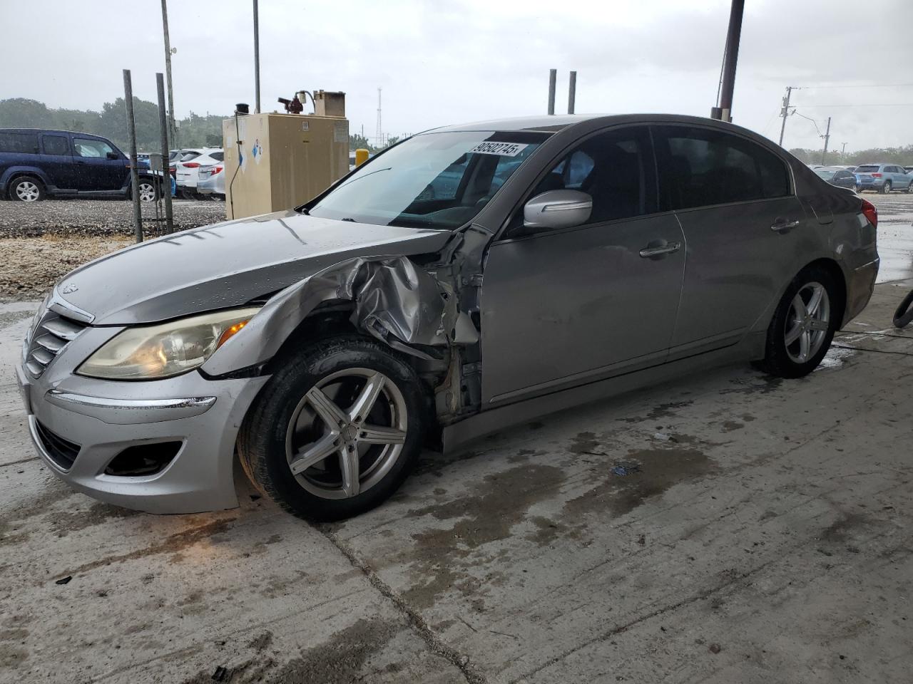 HYUNDAI GENESIS 2012