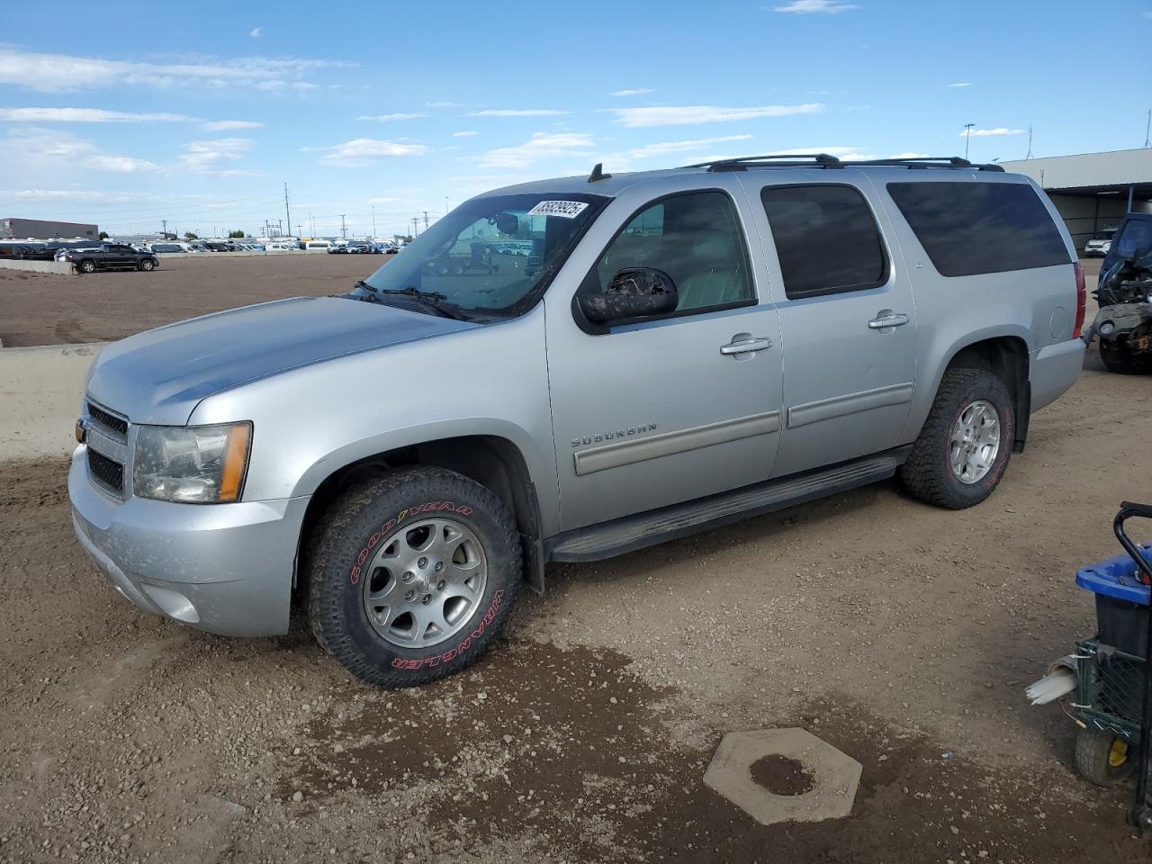 CHEVROLET SUBURBAN K 2012