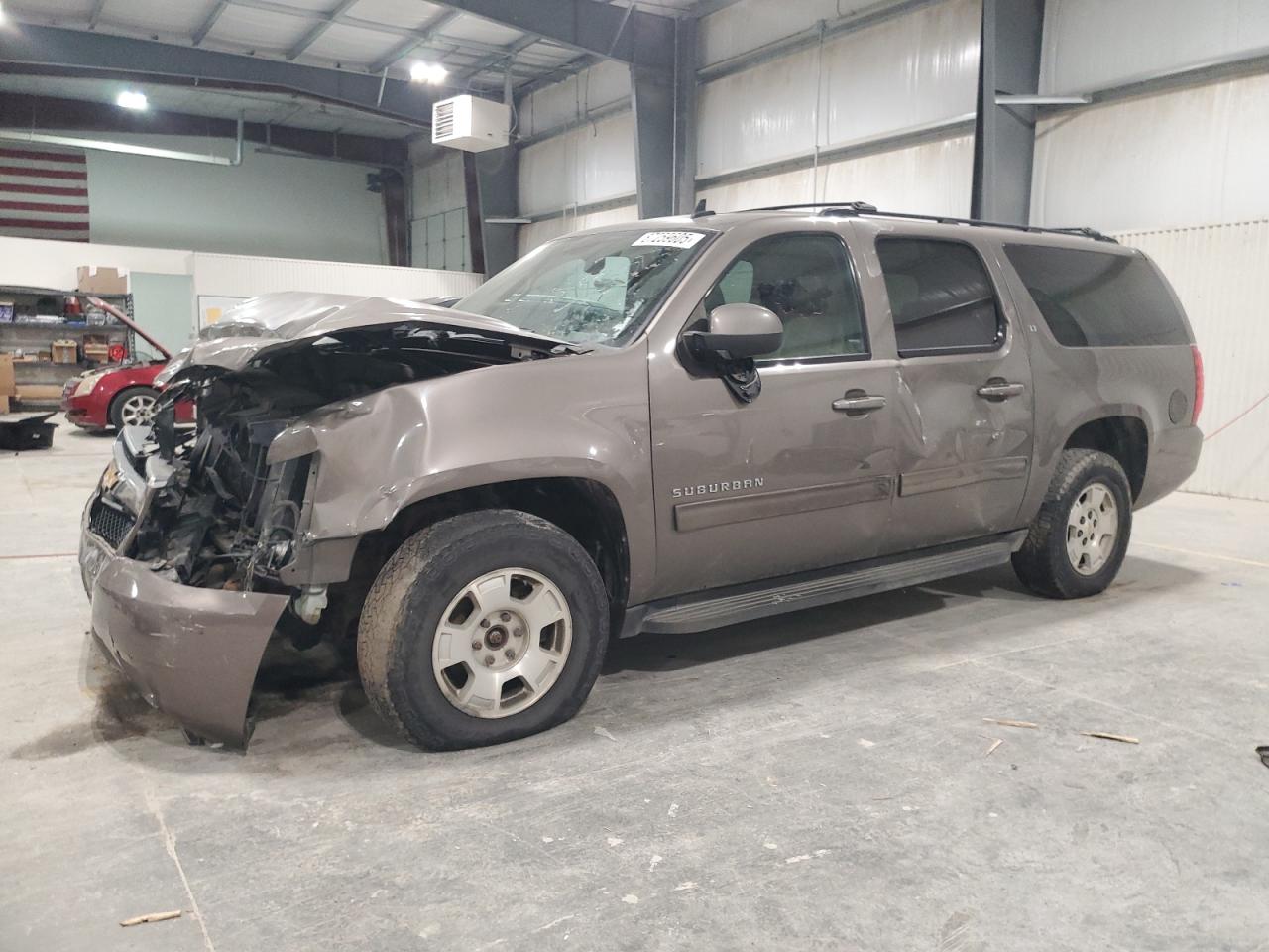 CHEVROLET SUBURBAN 2013