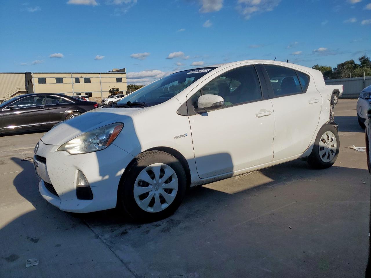 TOYOTA PRIUS C 2014