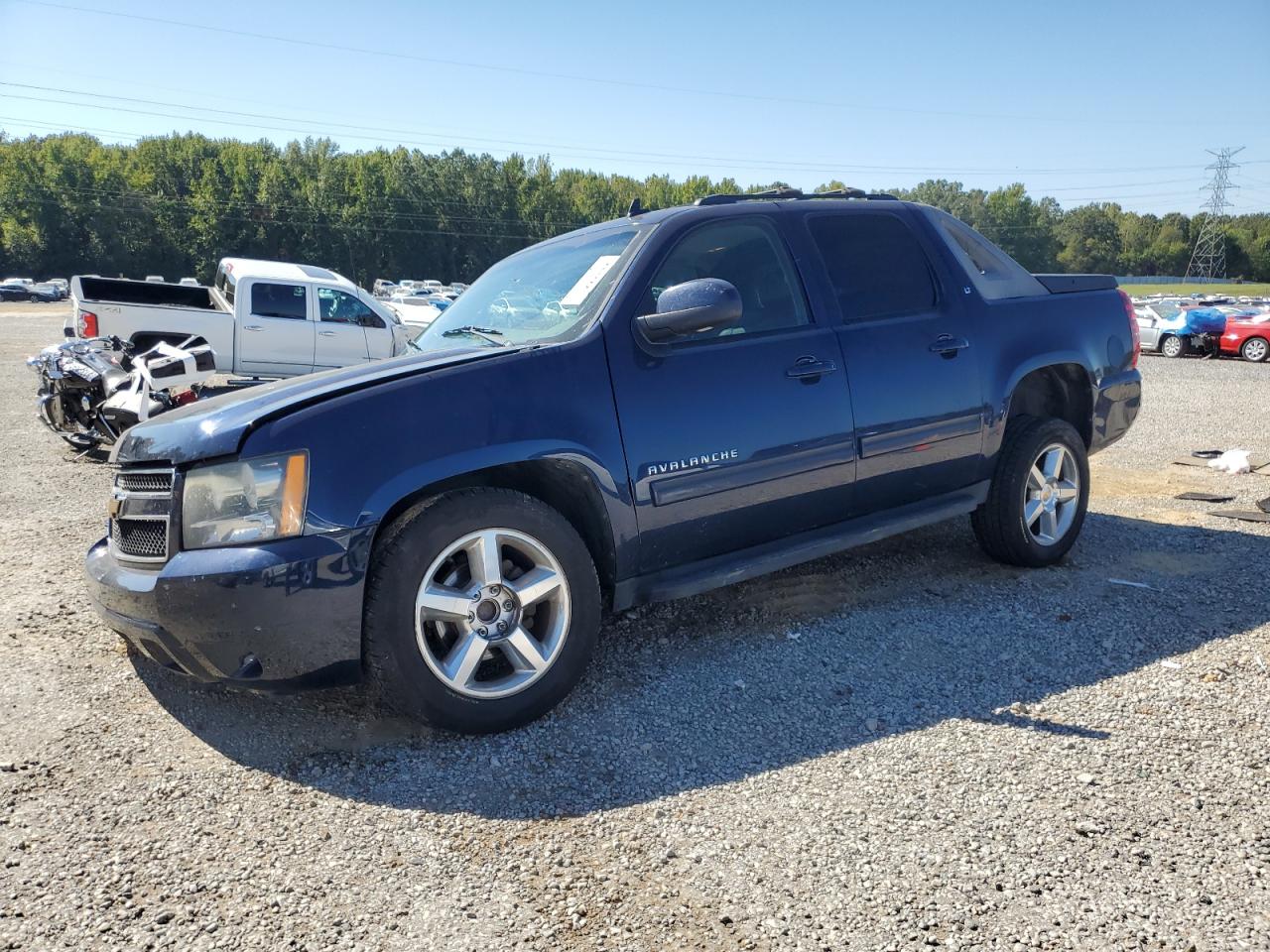 CHEVROLET AVALANCHE 2011