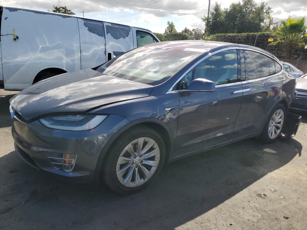 TESLA MODEL X 2019