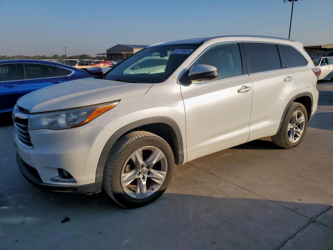 TOYOTA HIGHLANDER 2016
