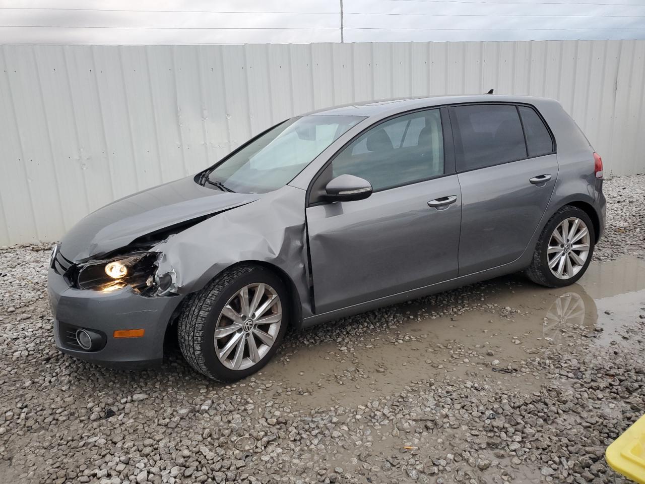 VOLKSWAGEN GOLF 2013