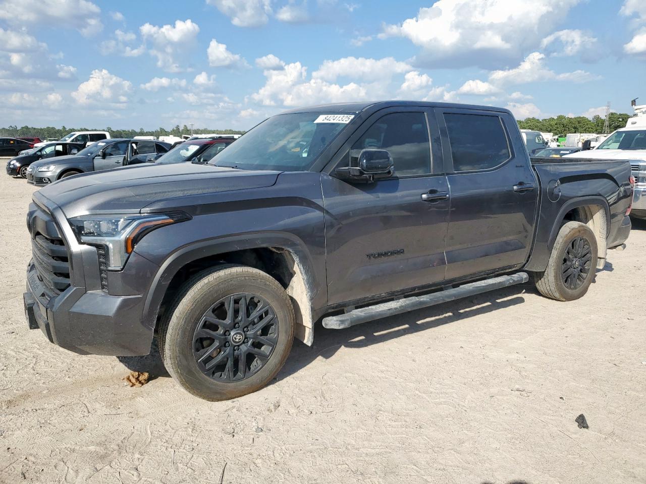 TOYOTA TUNDRA CRE 2025