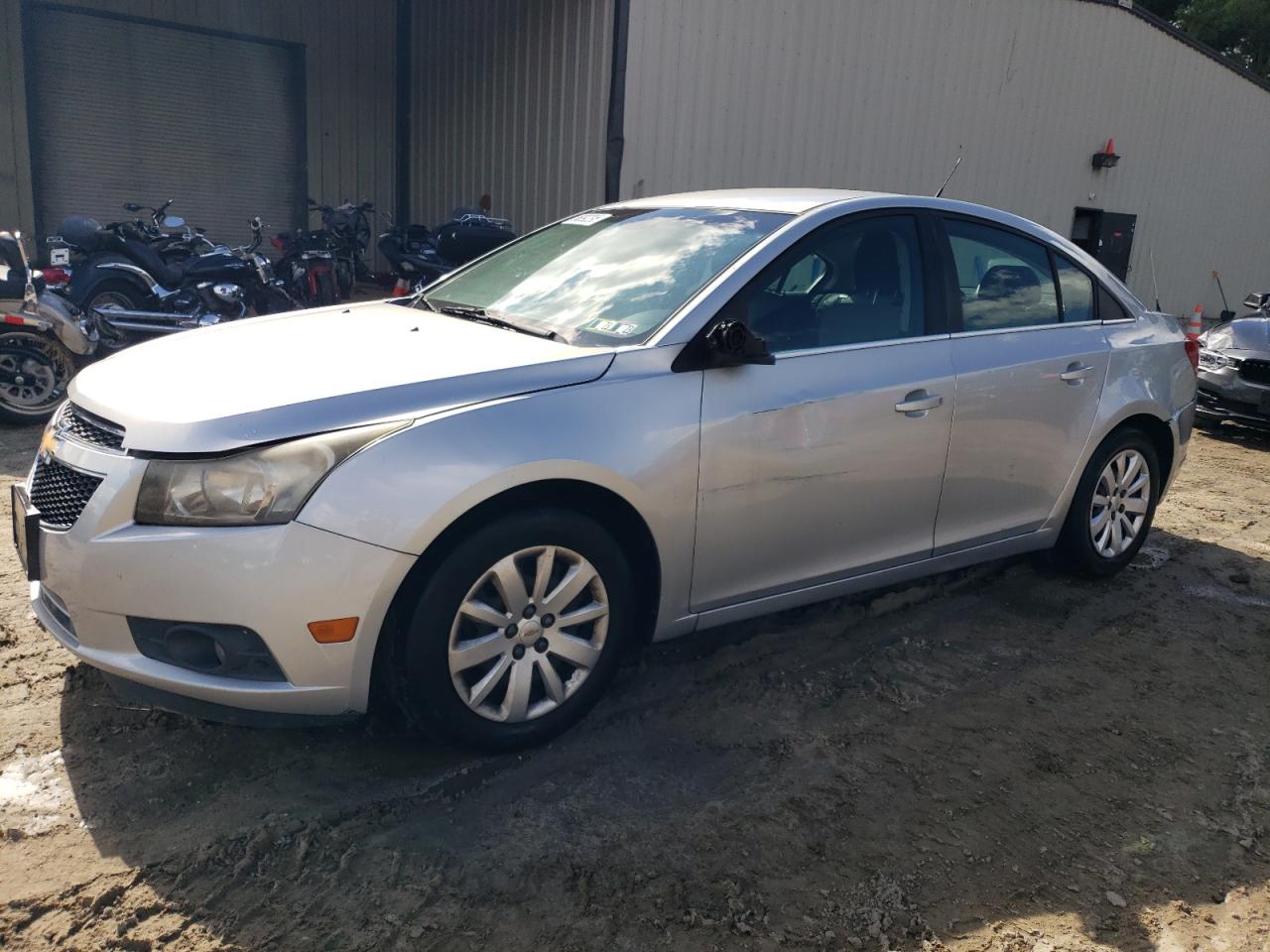 CHEVROLET CRUZE LS 2011