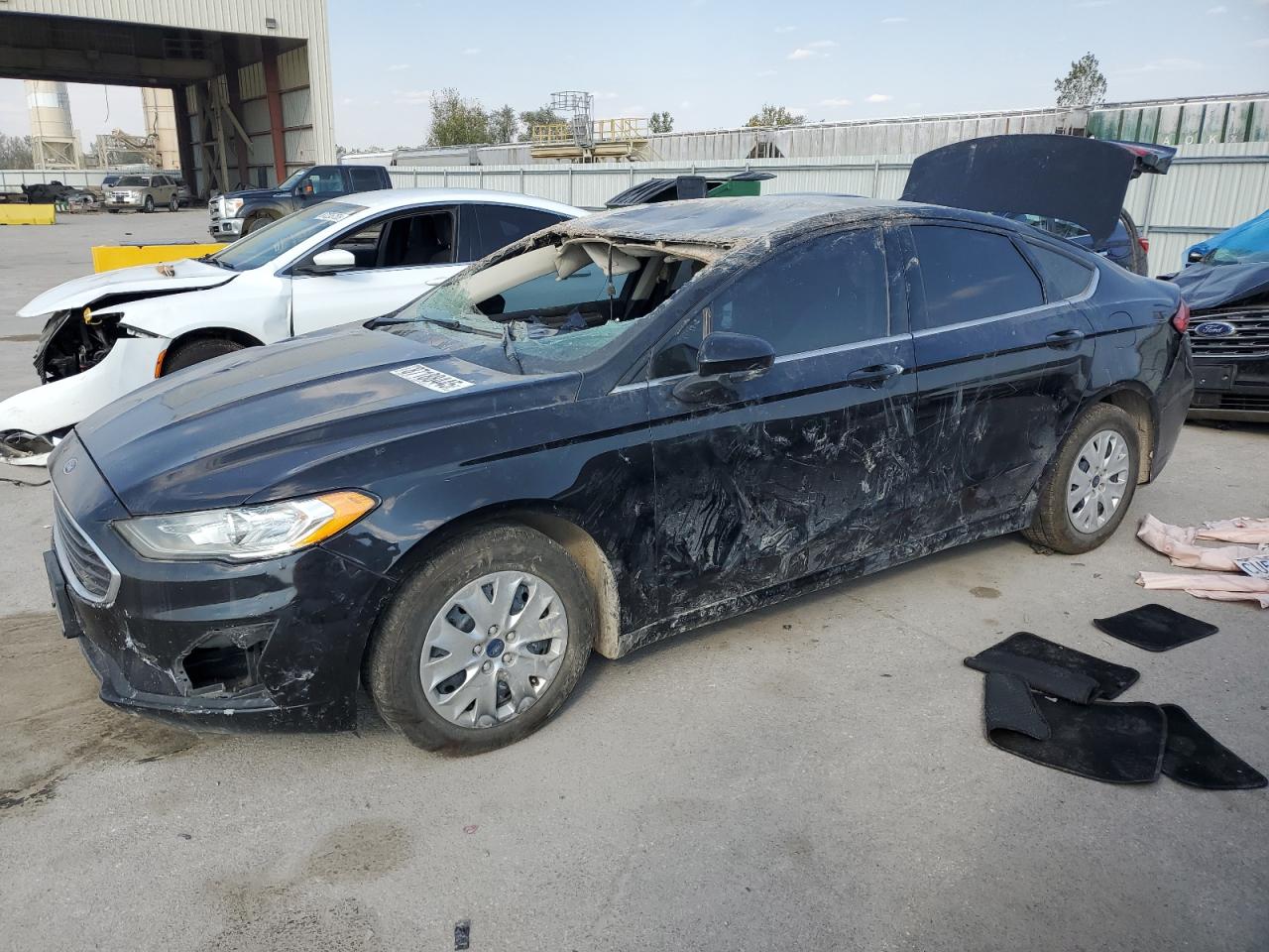 FORD FUSION S 2020
