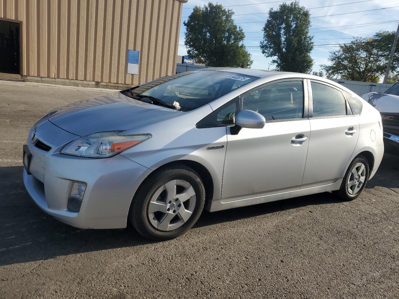 TOYOTA PRIUS 2011