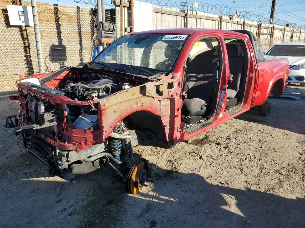 TOYOTA TACOMA 2018