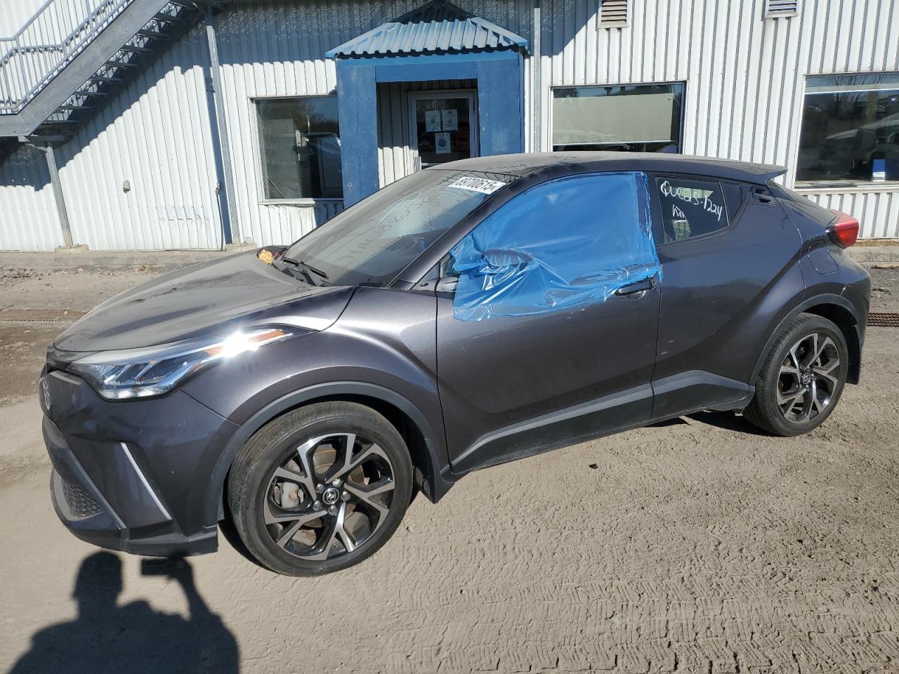 TOYOTA C-HR XLE 2020