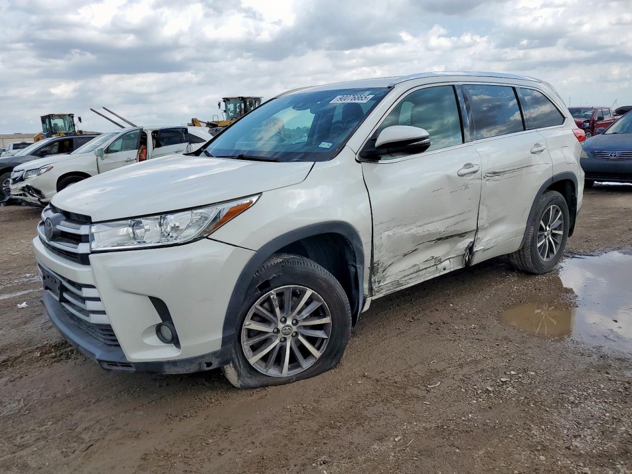 TOYOTA HIGHLANDER 2017