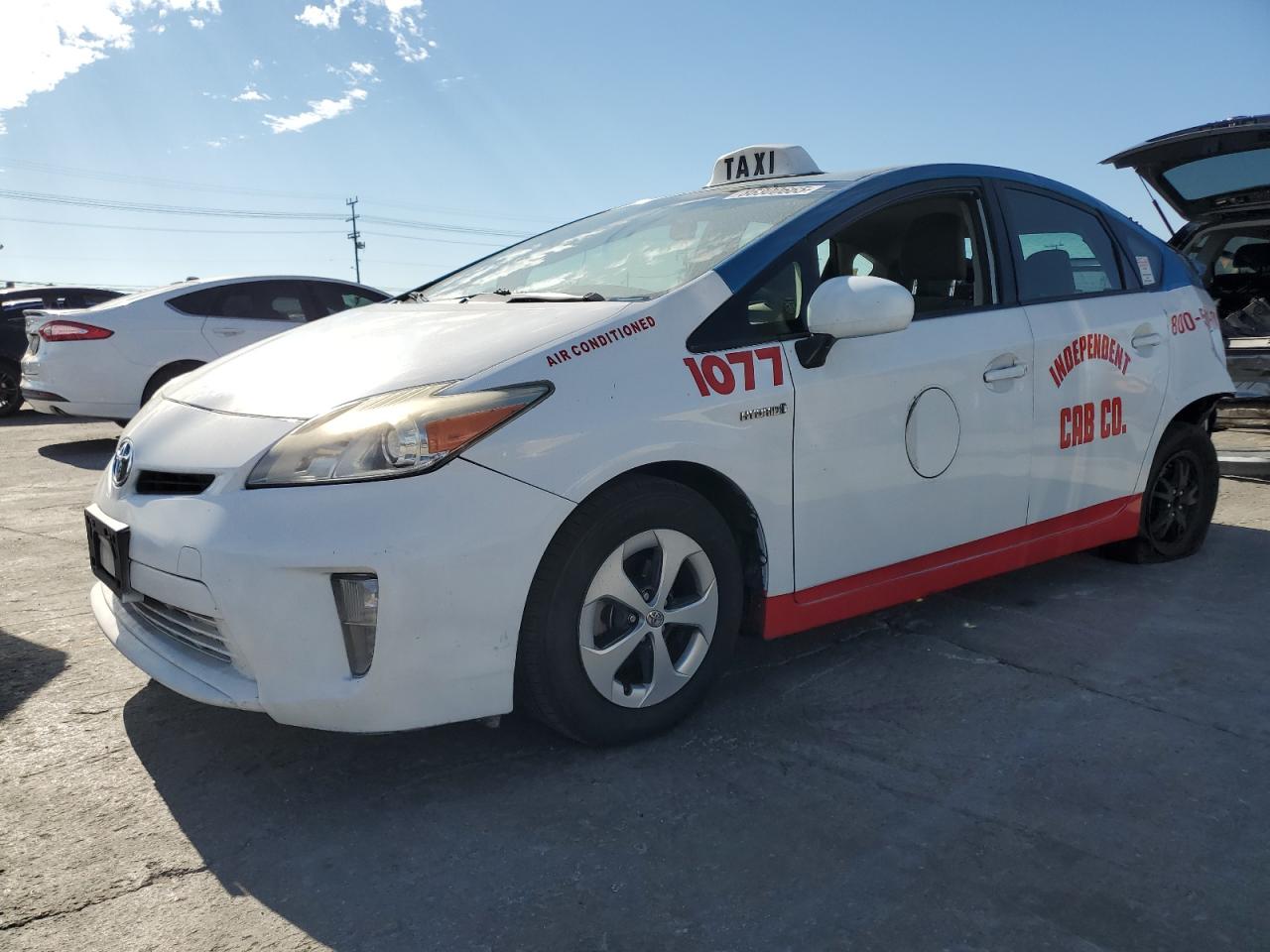 TOYOTA PRIUS C HY 2015