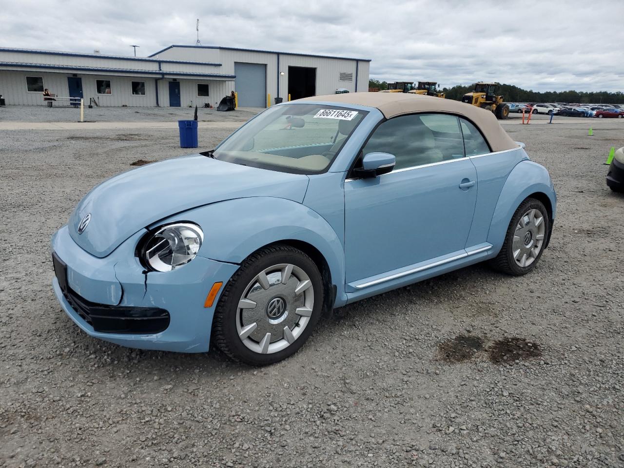 VOLKSWAGEN BEETLE 2013