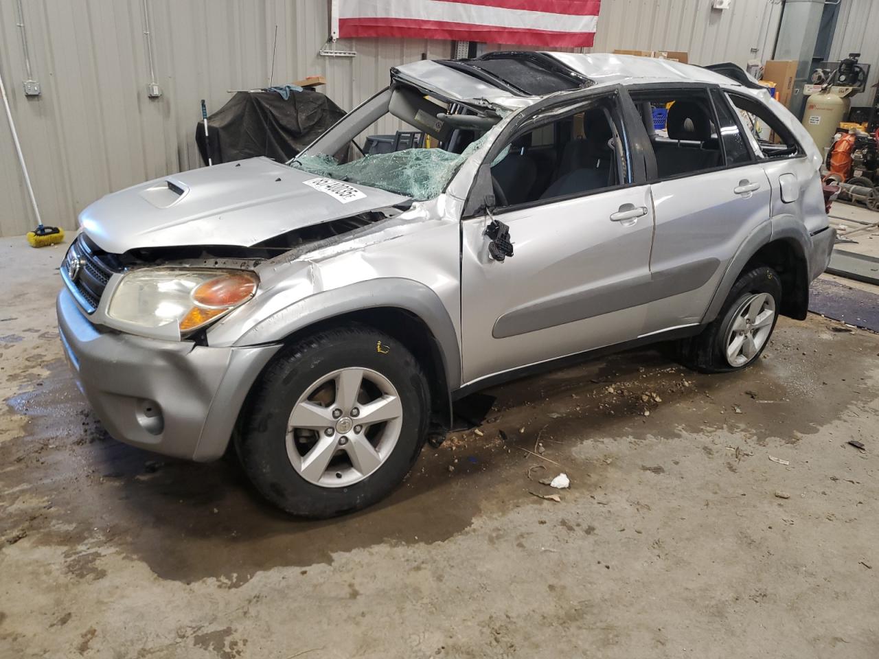 TOYOTA RAV4 2004