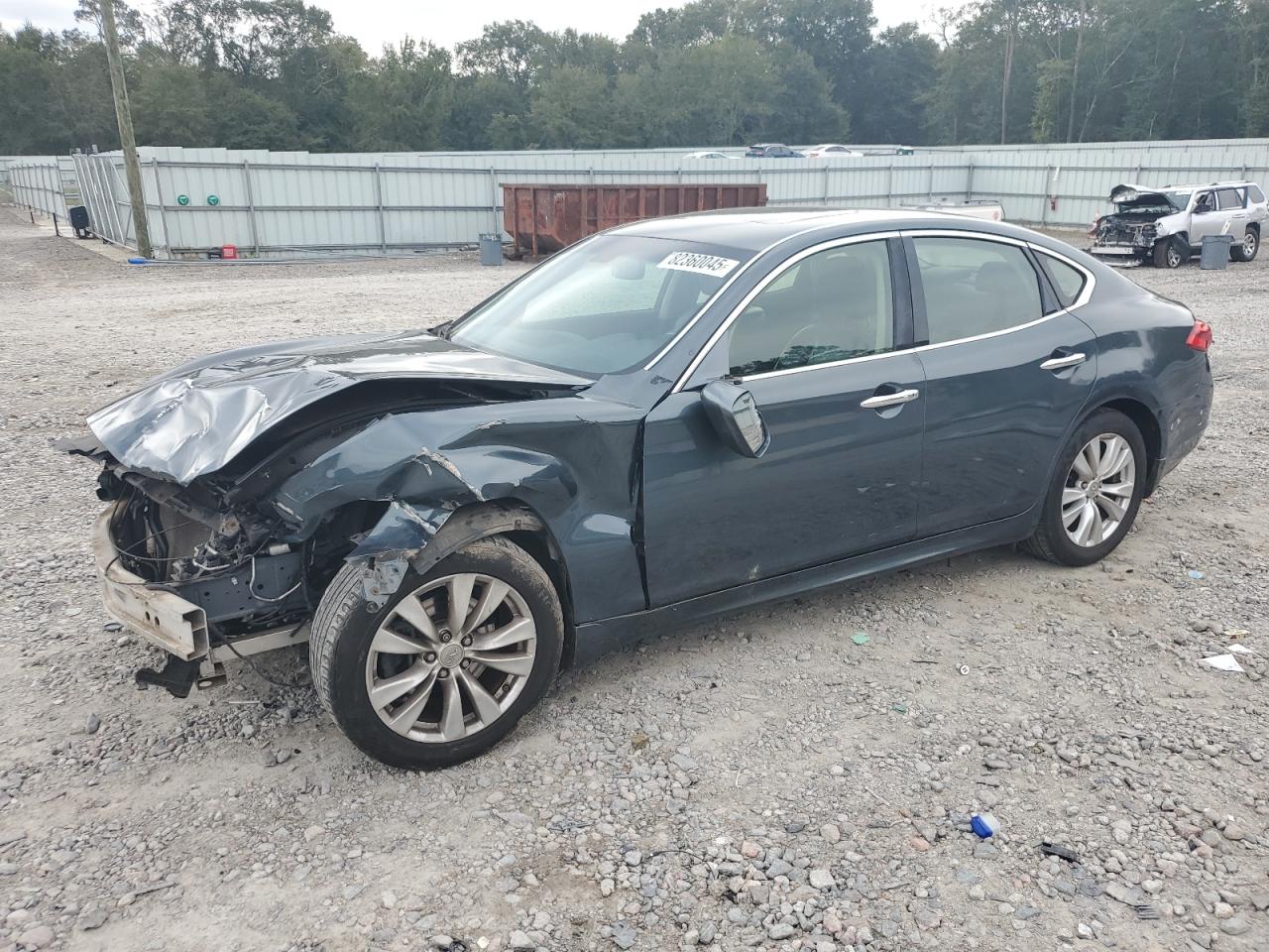 INFINITI M37 2011