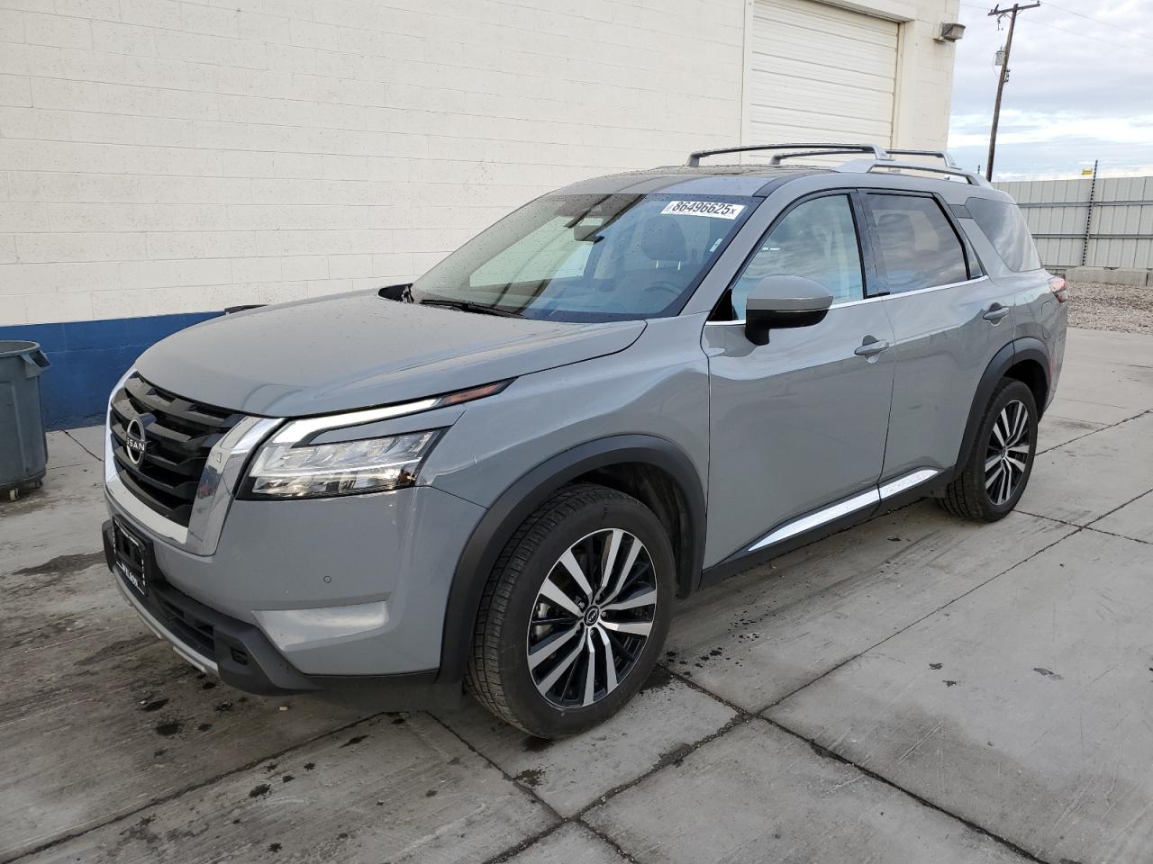 NISSAN PATHFINDER 2023