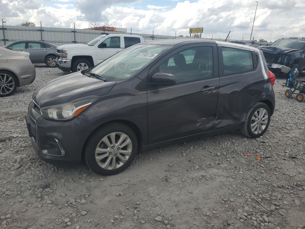 CHEVROLET SPARK 1LT 2016
