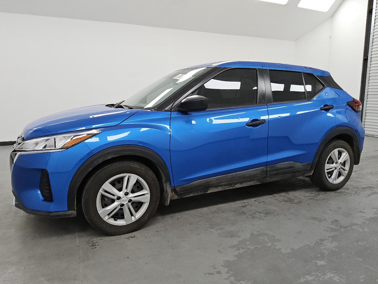 NISSAN KICKS S 2024