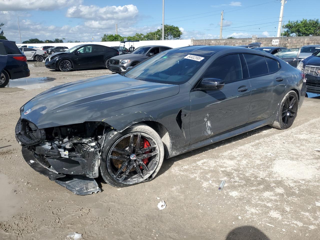BMW M8 2023