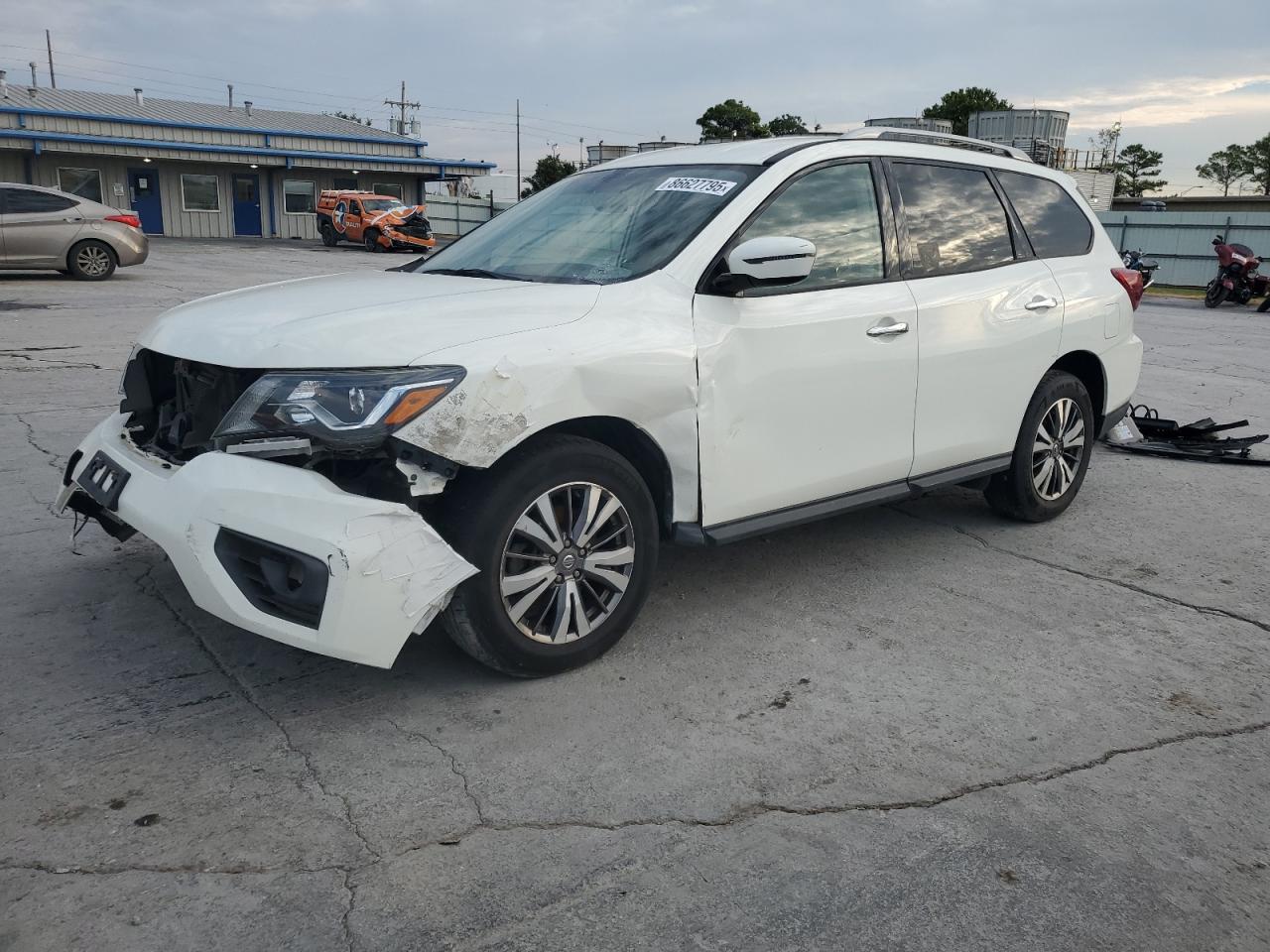 NISSAN PATHFINDER 2020