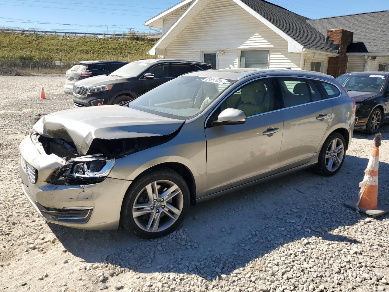 VOLVO V60 PREMIER+ 2015