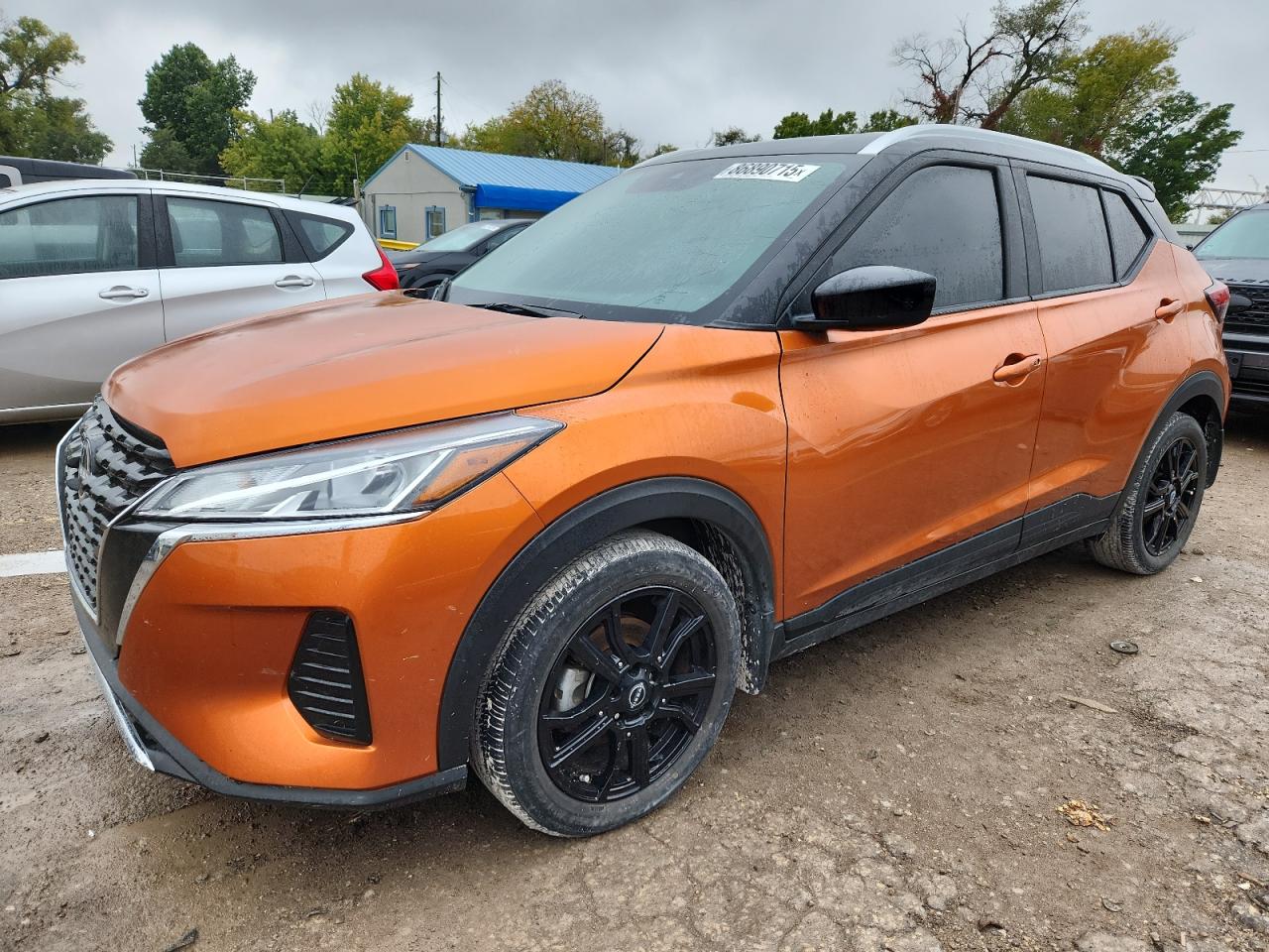 NISSAN KICKS 2023