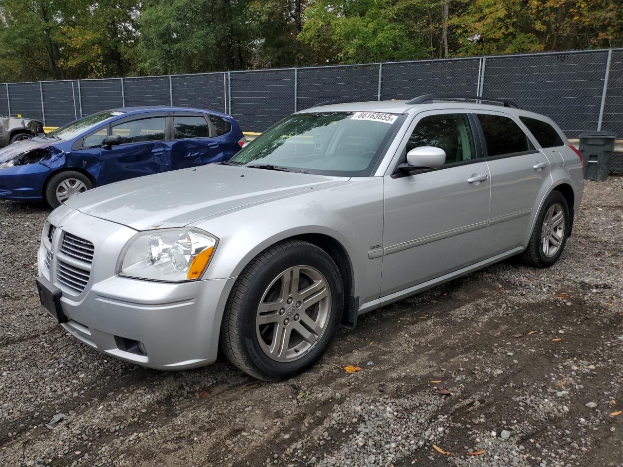 DODGE MAGNUM R/T 2005