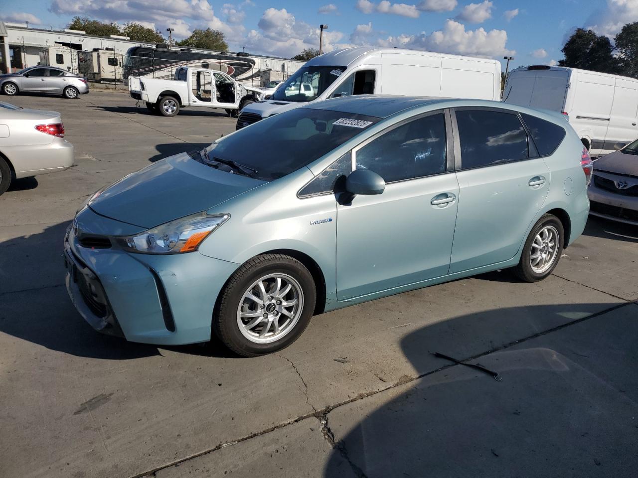 TOYOTA PRIUS V 2015