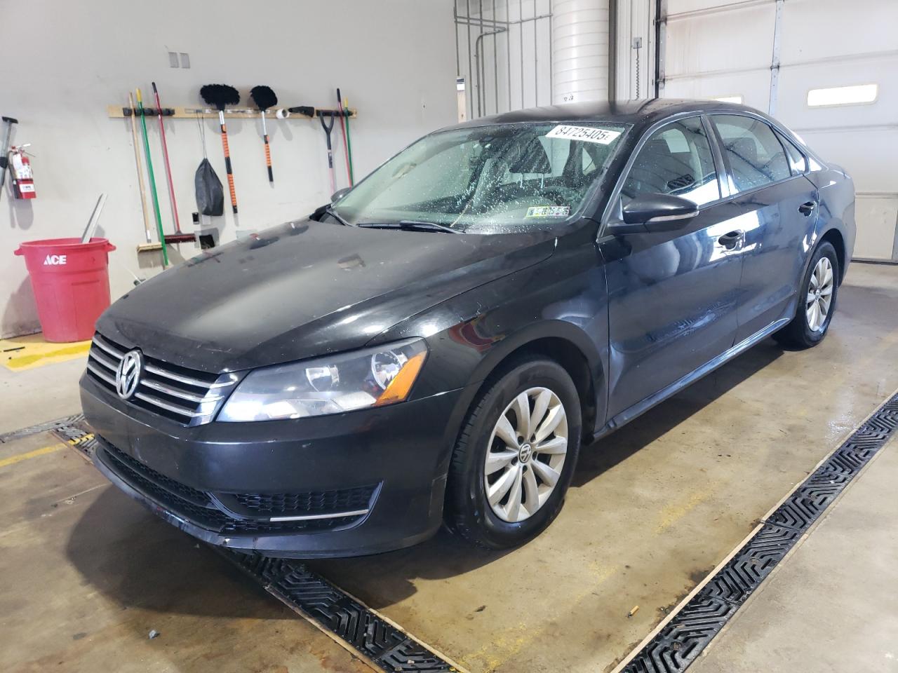 VOLKSWAGEN PASSAT S 2012
