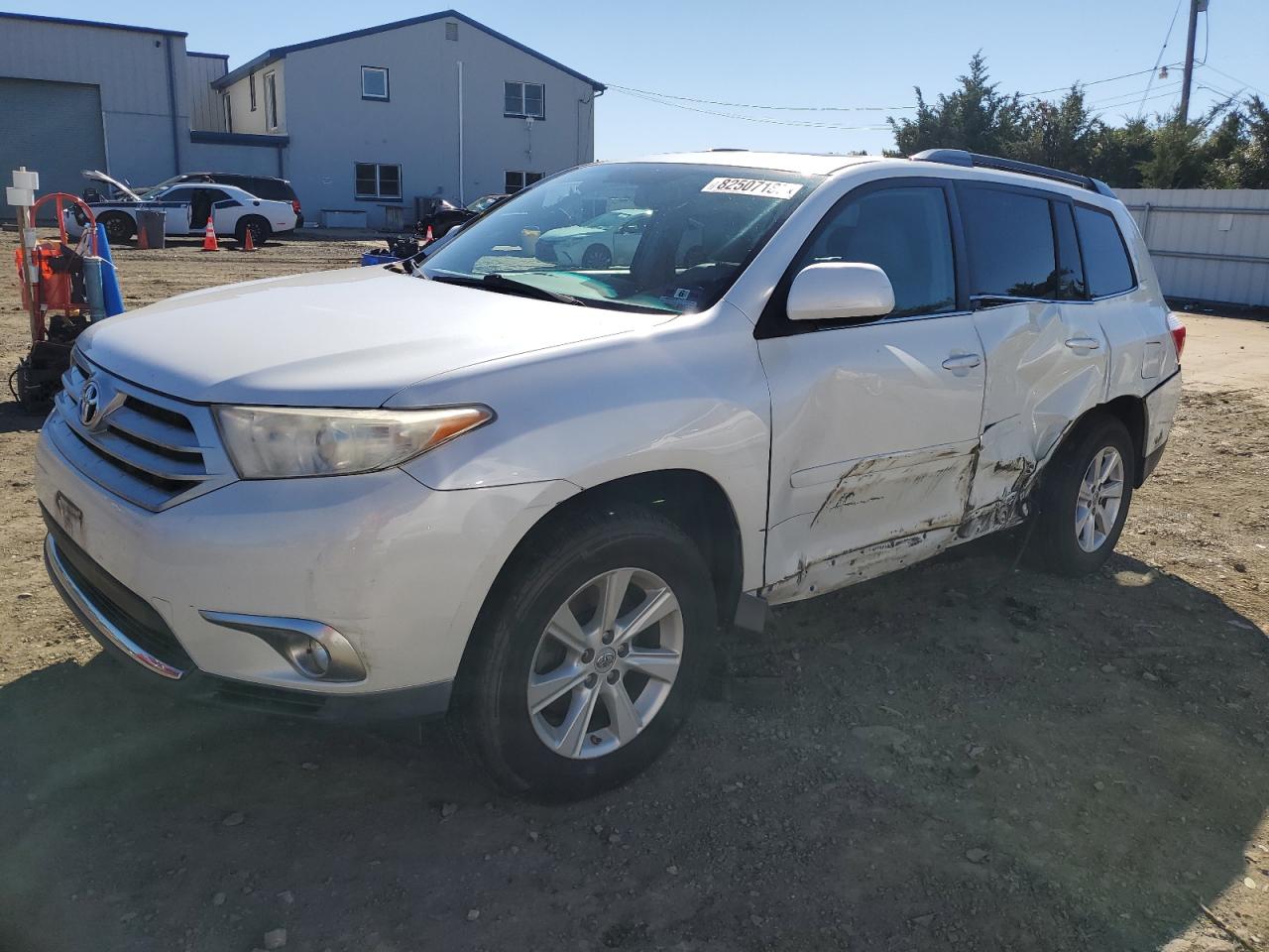 TOYOTA HIGHLANDER 2011