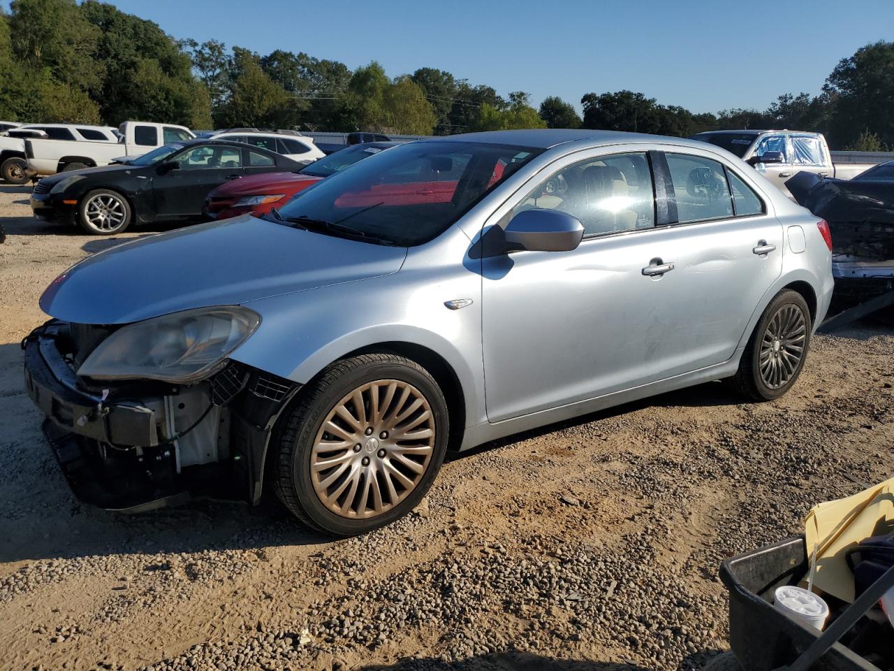 SUZUKI KIZASHI SE 2012